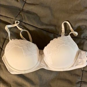 34B Bra